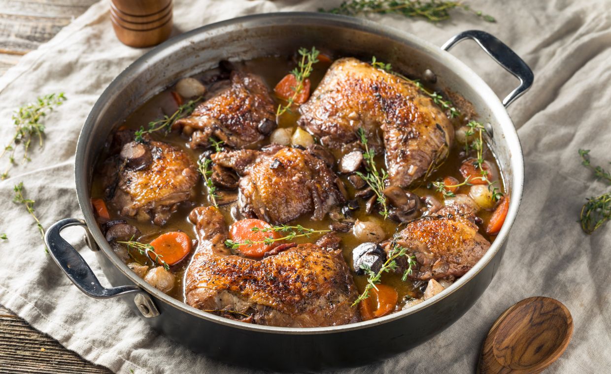 Recette du coq au vin : la version traditionnelle, étape par étape | Take eat easy