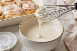 Comment faire un glaçage pour cinnamon roll ?